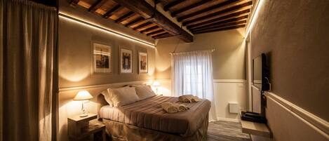 4 dormitoris, planxa i posts de planxar i wifi