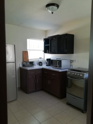 微波炉、烤箱、茶具/咖啡用具、烤面包机