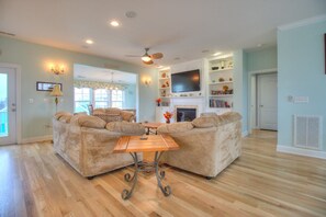 TV, DVD player, books, stereo