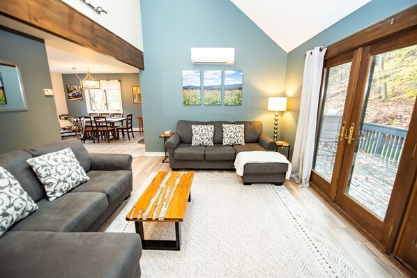 スマートテレビ、暖炉