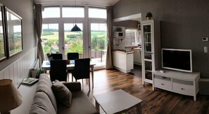 Tv, dvd-afspiller, stereoanlæg