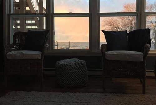 Lake Erie Waterfront Condo with Pool and Beach - Welcome to Our Nest