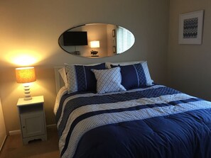 1 bedroom, iron/ironing board, WiFi, bed sheets - Lake Erie Waterfront Condo with Pool and Beach - Welcome to Our Nest (Port Clinton)