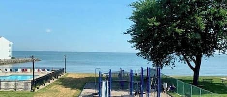 室外泳池、暖水池