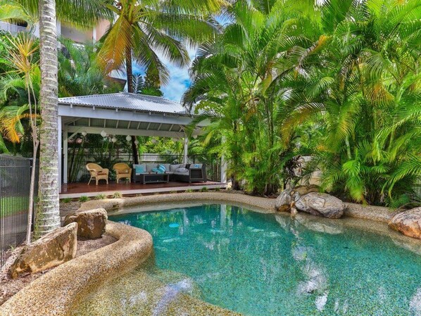 Alberca al aire libre 