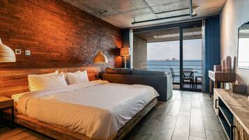 Nomad Room | Down comforters, minibar, blackout drapes, free WiFi