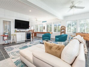 Smart TV, table football, ping pong