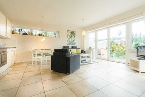 Luokittelematon kuva, 3 kautta 18, painike