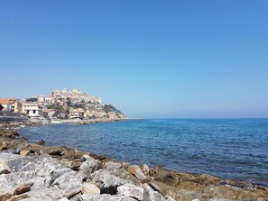 Imagen sin descripción, 5 de 78, botón