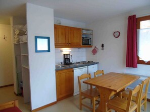 Dining - Cozy apt 2 rooms/4pers, terrace, near lifts (Valfréjus)