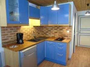 Fridge, microwave, dishwasher