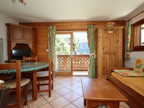 TV - Cozy apartment 5 pers, ski-in, pets allowed (Les Houches)