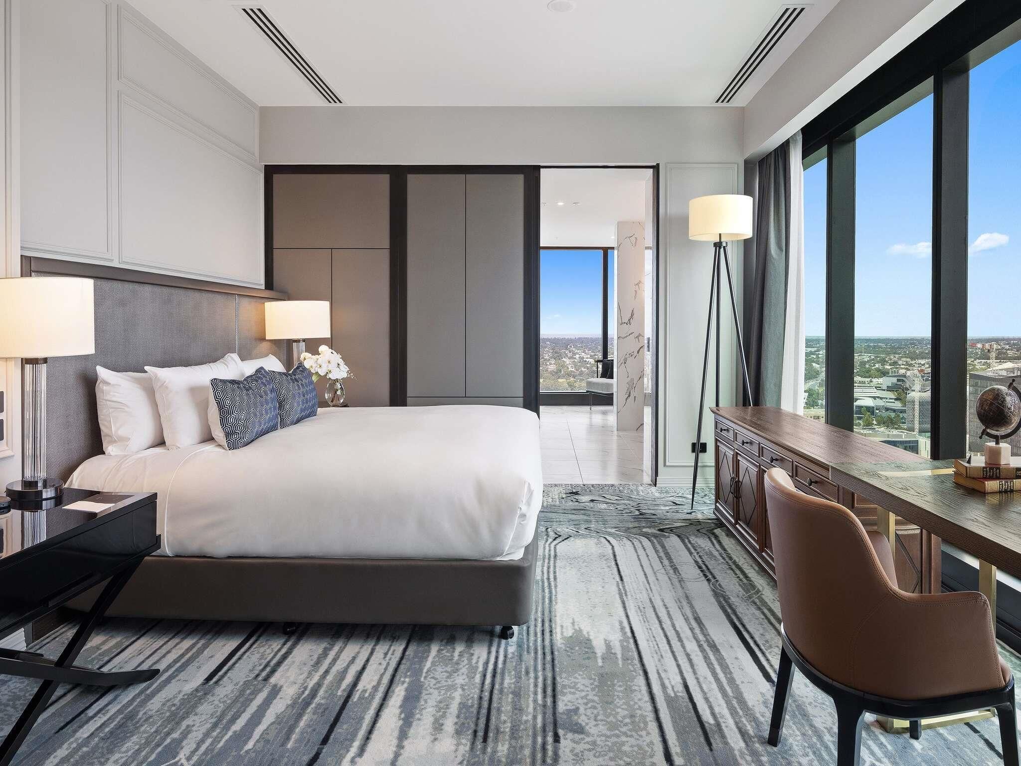 Suite presidencial, 1 cama de matrimonio grande | Ropa de cama hipoalergénica, minibar, caja fuerte