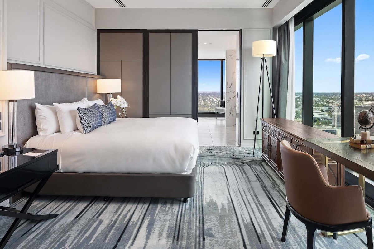 Hypo-allergenic bedding, minibar, in-room safe, laptop workspace