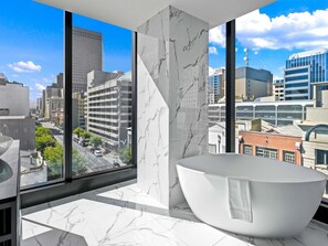 Junior Suite, 1 King Bed, Club Lounge Access | Hypo-allergenic bedding, minibar, in-room safe, laptop workspace - Sofitel Adelaide (Adelaide)