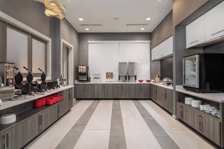 TownePlace Suites by Marriott Orlando Southwest Near Universal - Image 17