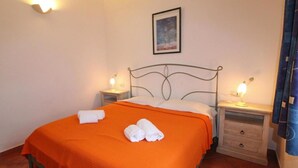 1 bedroom, travel crib, WiFi (free) - Apartment in Cannigione (Cannigione)