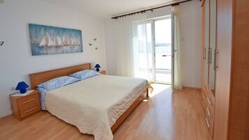 2 bedrooms, Internet, bed sheets