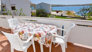 Outdoor dining - Apartments Josip, (16424), Kustici, hr (Kustici)