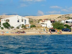 Na praia
