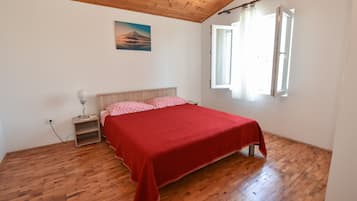 2 bedrooms, Internet, bed sheets