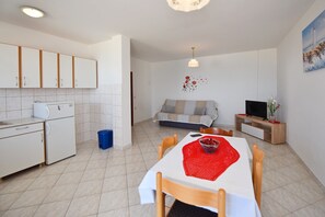 Tv och eldstad