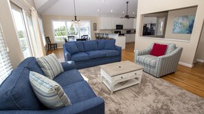 TV, fireplace, DVD player, books - Oceanside, 8 BRs, Priv Pool, Pool Table, Close to Beach Access, WW869, Bikini Bottom (Corolla)