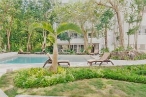 Alberca al aire libre 