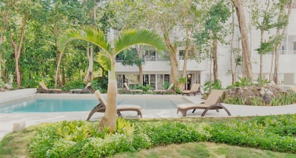Private Tropical Home with Pool