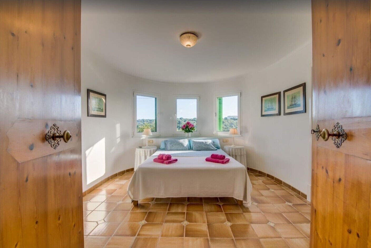 4 Schlafzimmer, Bügeleisen/Bügelbrett, kostenloses WLAN, Bettwäsche