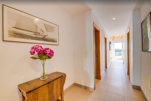 Interior - Seafront Penthouse “Es Port” with Sea View, Mountain View, Wi-Fi, A/C & Balcony (Santanyí)