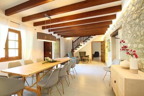 Dining - Finca “Jaume Romona” with Mountain View, Pool, Wi-Fi, Air Conditioning, Terrace & Garden (Pollensa)