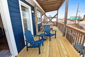 Outdoor dining - Semi-Oceanfront, 100 ft to beach access, Sun Decks, KH141, Blue Heaven (Kitty Hawk)