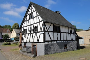 Exterior - Spacious and comfortable apartment with terrace for up to 7 people (Immerath)