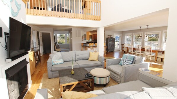 Télévision, baby-foot