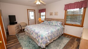 6 bedrooms, iron/ironing board, free WiFi, bed sheets