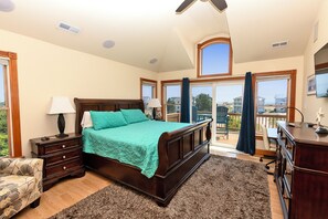8 bedrooms, iron/ironing board, free WiFi, bed sheets