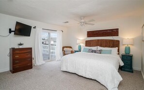 5 bedrooms, iron/ironing board, free WiFi, bed sheets