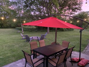 Outdoor dining - Finger Lakes Farmhouse Home, Dog Friendly, Close to Hiking, Wineries and more (Ithaca)
