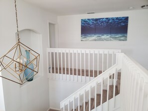 Interior - Large Modern 4 Bed 3 Bath Home! Heated Private Pool! Close to Attractions! (Orlando)