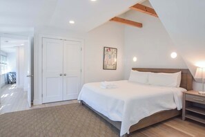 4 chambres, fer et planche à repasser, Wi-Fi, draps fournis