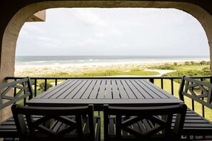 Outdoor dining - Turtle Dunes #1854 - Ocean Views (amelia island)