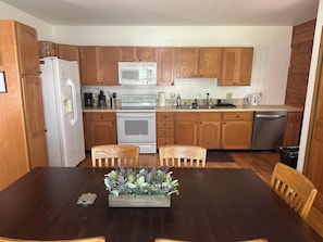 Fridge, microwave, oven, stovetop - Spectacular Log Home Estate North Wing Unit (Marlboro)