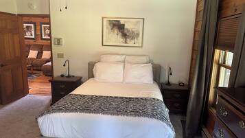 2 chambres, fer et planche à repasser, Wi-Fi, draps fournis
