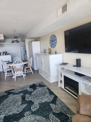 Interior - Beautiful views await you in this family friendly, quiet resort (North Myrtle Beach)