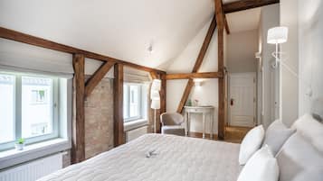 1 habitación, tabla de planchar con plancha, cuna de viaje y wifi