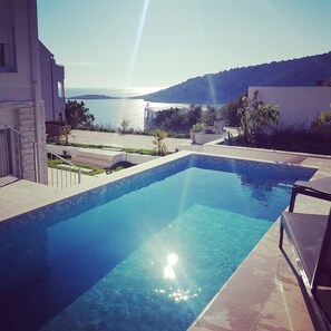 Udendørs pool, opvarmet pool