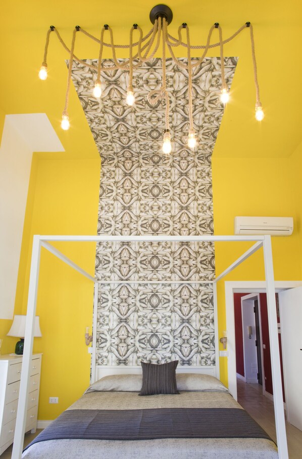 2 عدّة غرف نوم ومكواة/لوح كي وواي فاي وملاءات أسرّة