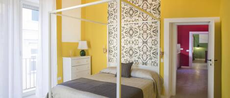 2 chambres, fer et planche à repasser, Wi-Fi, draps fournis