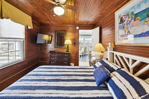 8 bedrooms, free WiFi, bed sheets